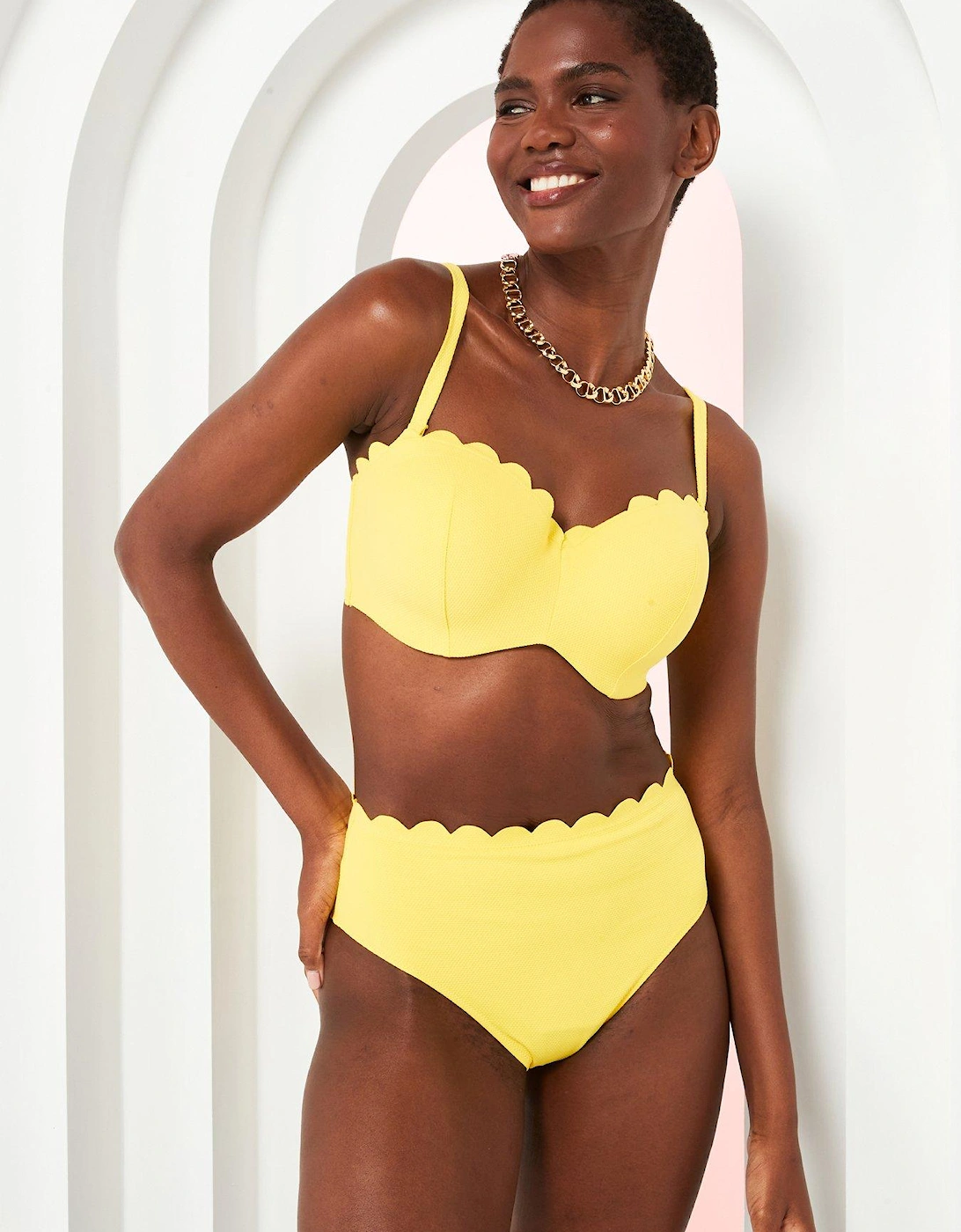 Spirit Poppy Moulded Bandeau Bikini Top - Sunshine Yellow