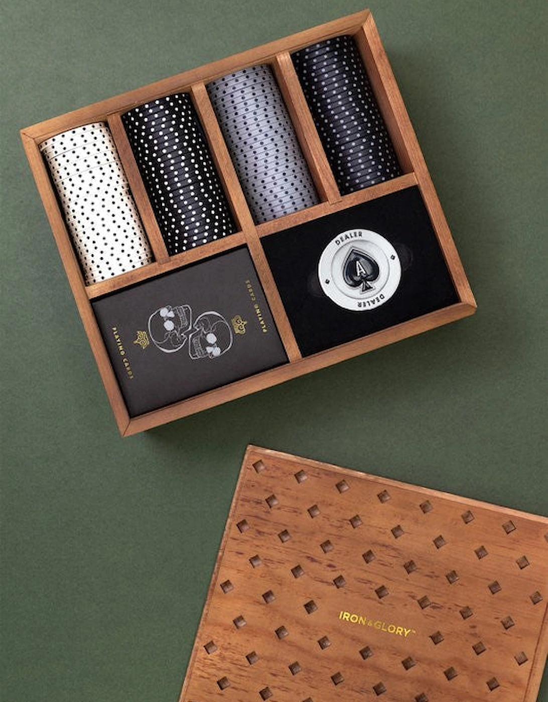 Dead Man’s Hand - Premium Poker Set, 6 of 5