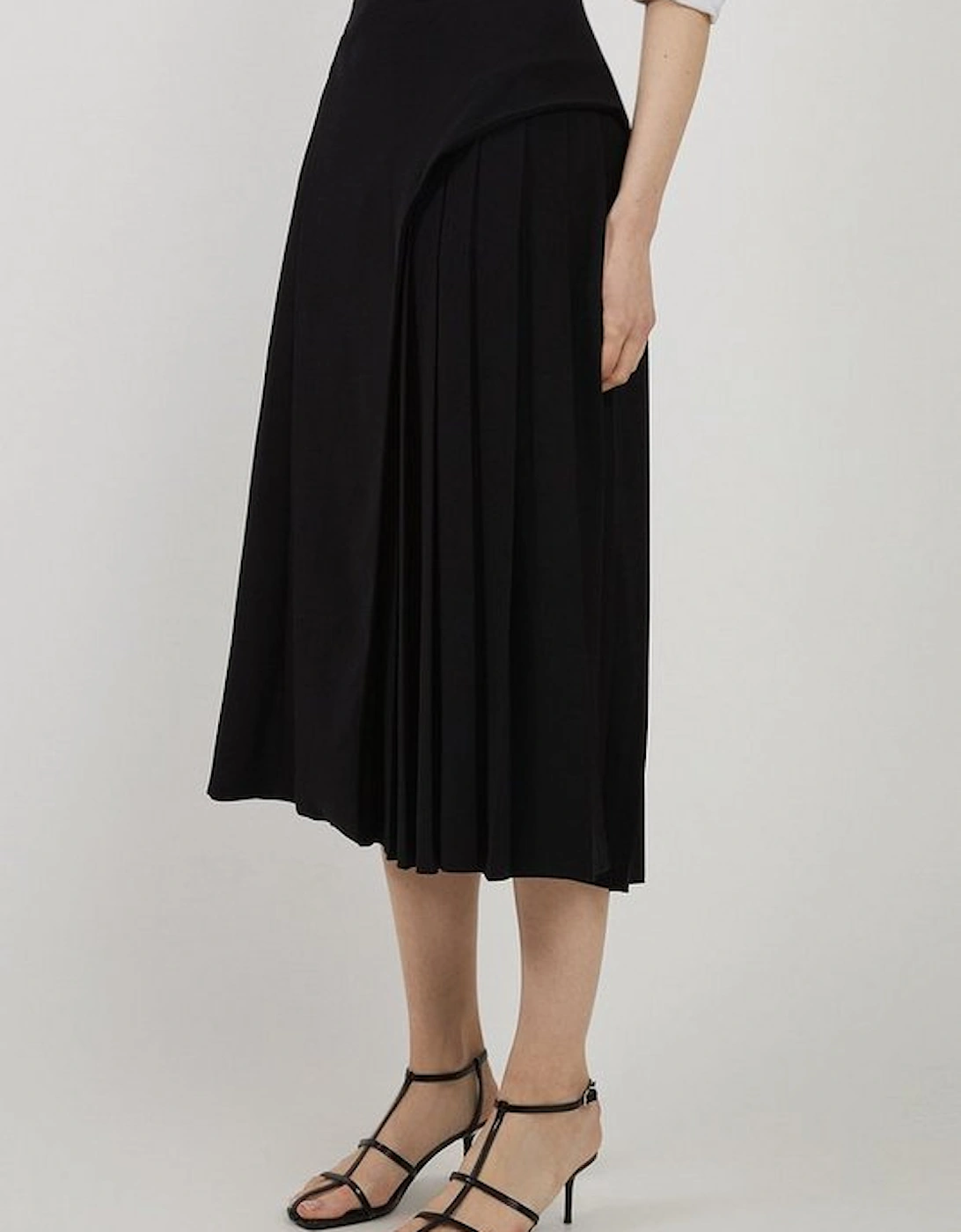 Tailored Buckle Detail Pleated Midi Skirt