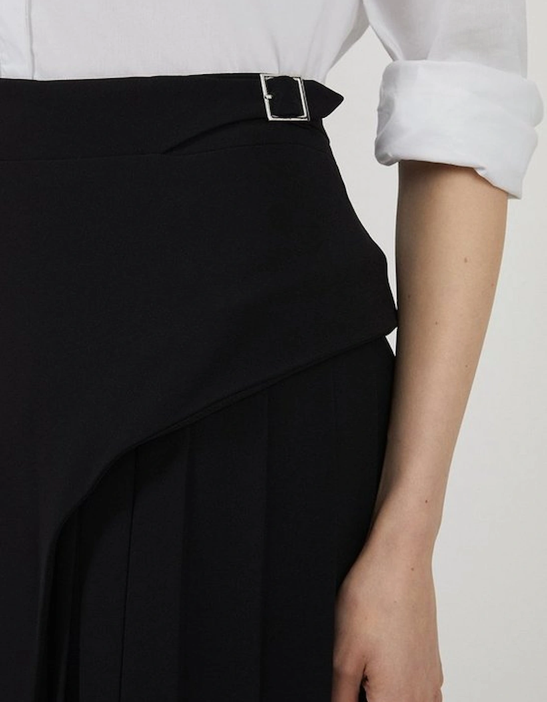 Tailored Buckle Detail Pleated Midi Skirt