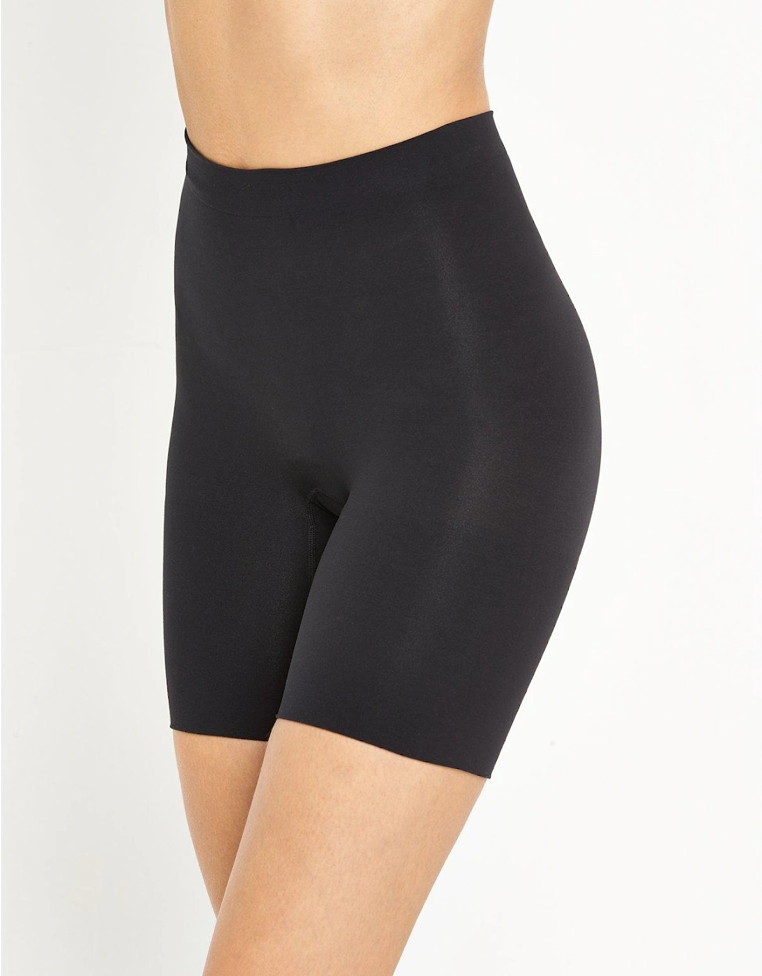 Everyday Seamless Shaping Short - Black