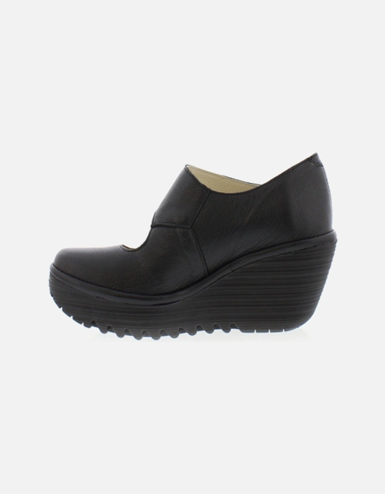 Yasi Asymmetric Strap Leather Wedged Shoes - Black
