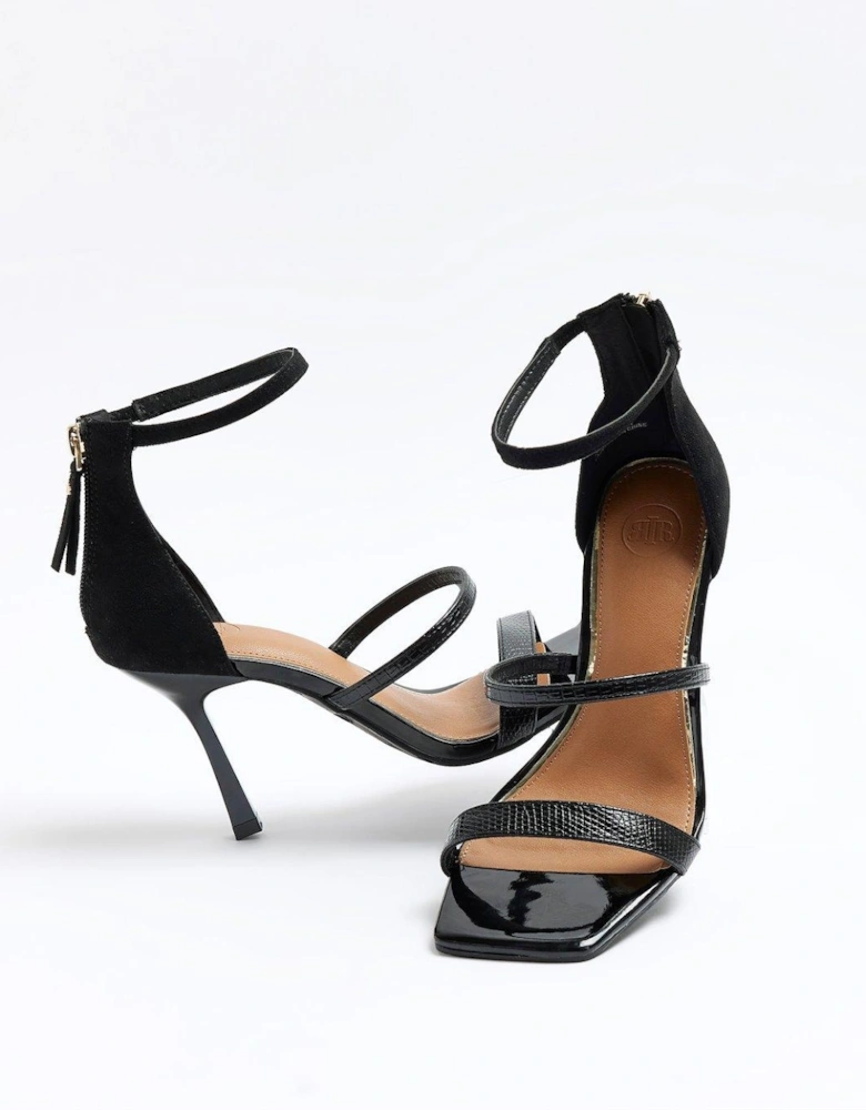Barely There Closed Toe Heel - Black