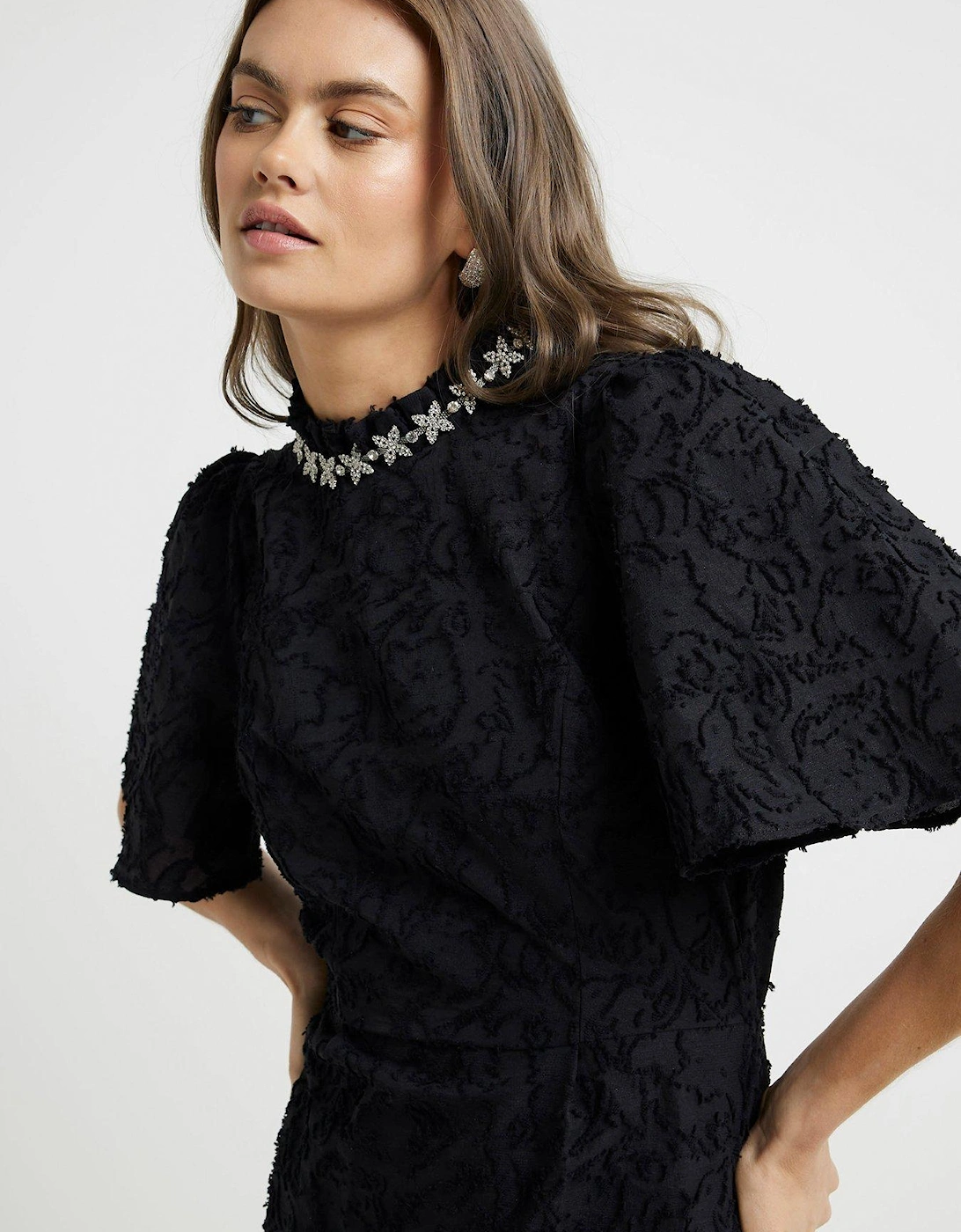 Neck Trim Textured Midi Dress - Black