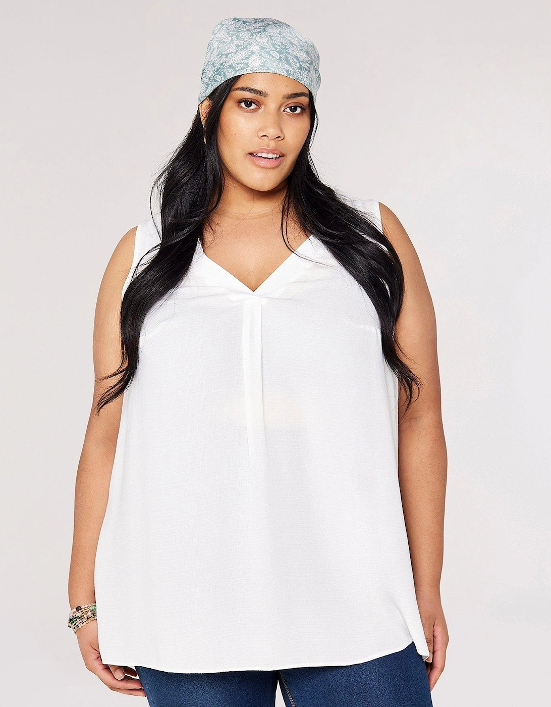 V Neck Pleated Front Sleeveless Top