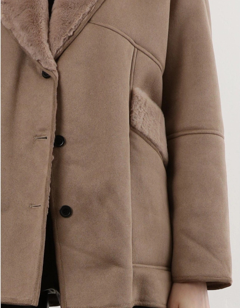Short Faux Fur Shearling Coat With Shawl Collar - Neutral