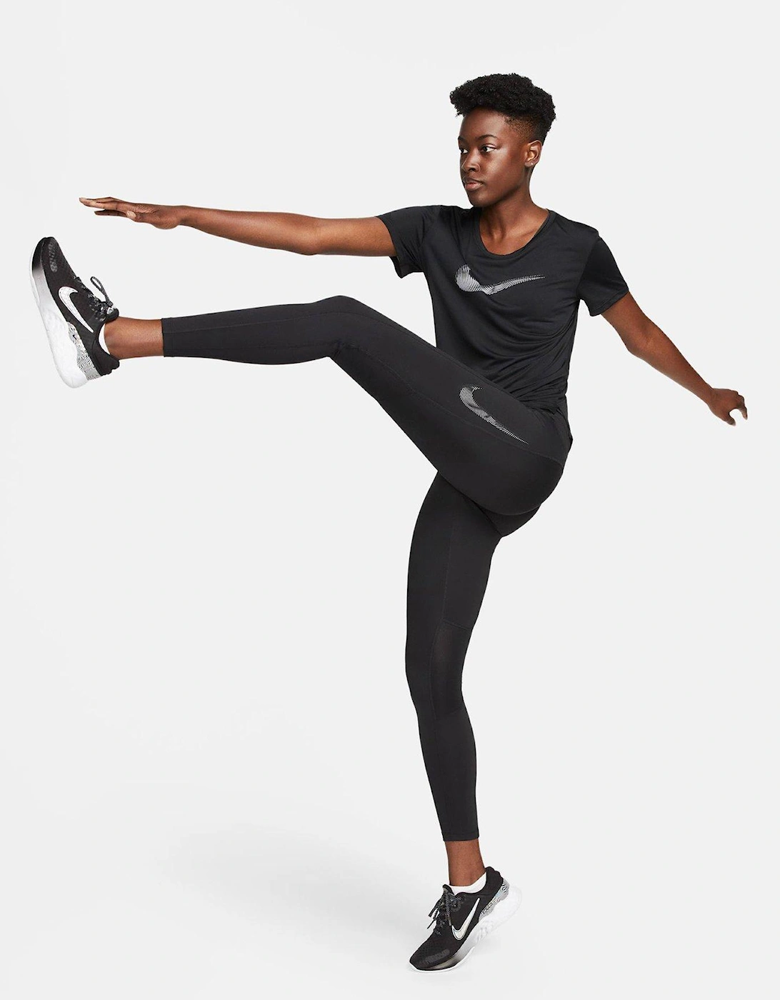 Fast Women's Mid-Rise 7/8 Graphic Leggings - Black