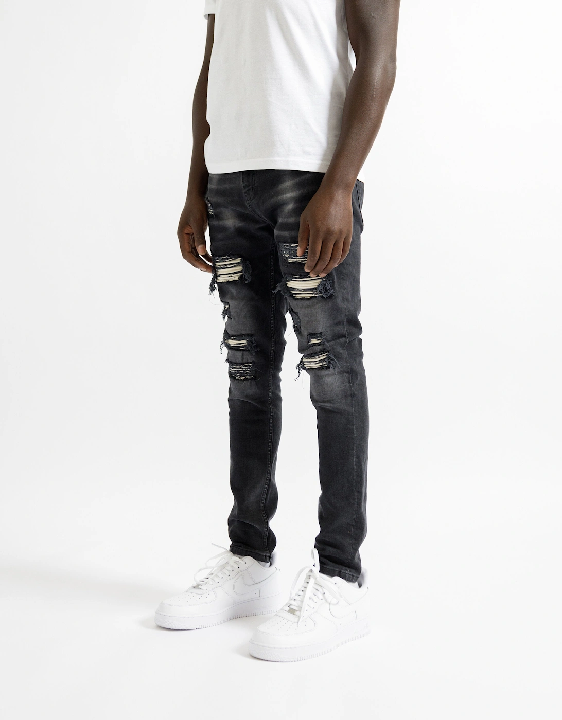 Rouen Ripped Jeans in Black