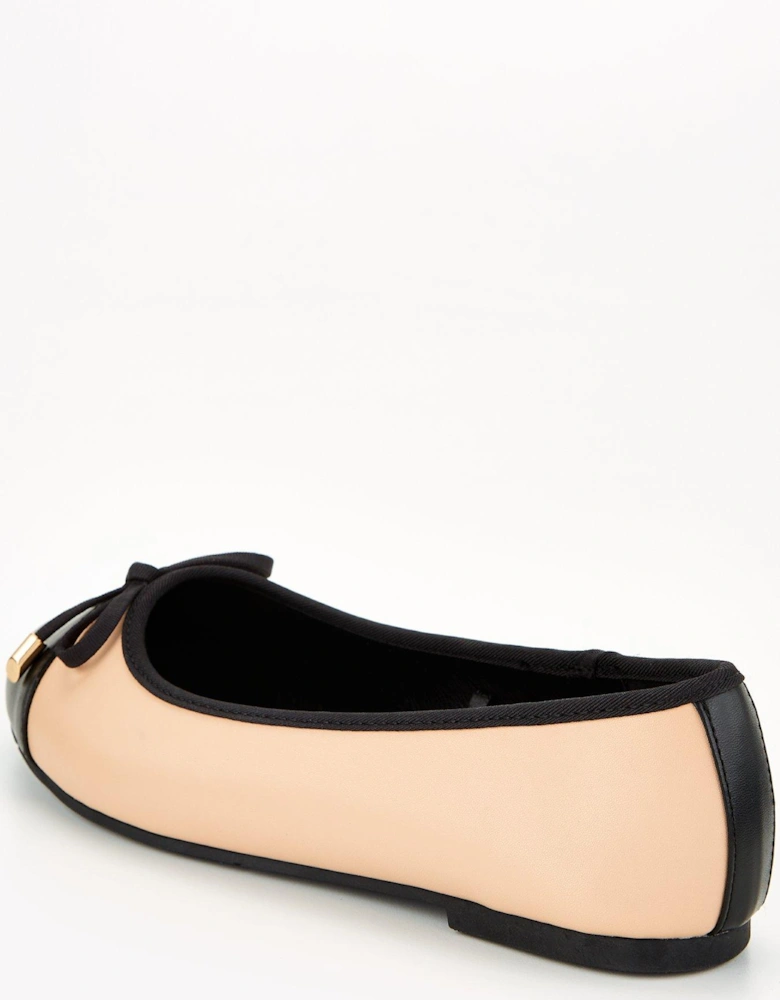 Extra Wide Fit Round Toe Ballerina - Brown