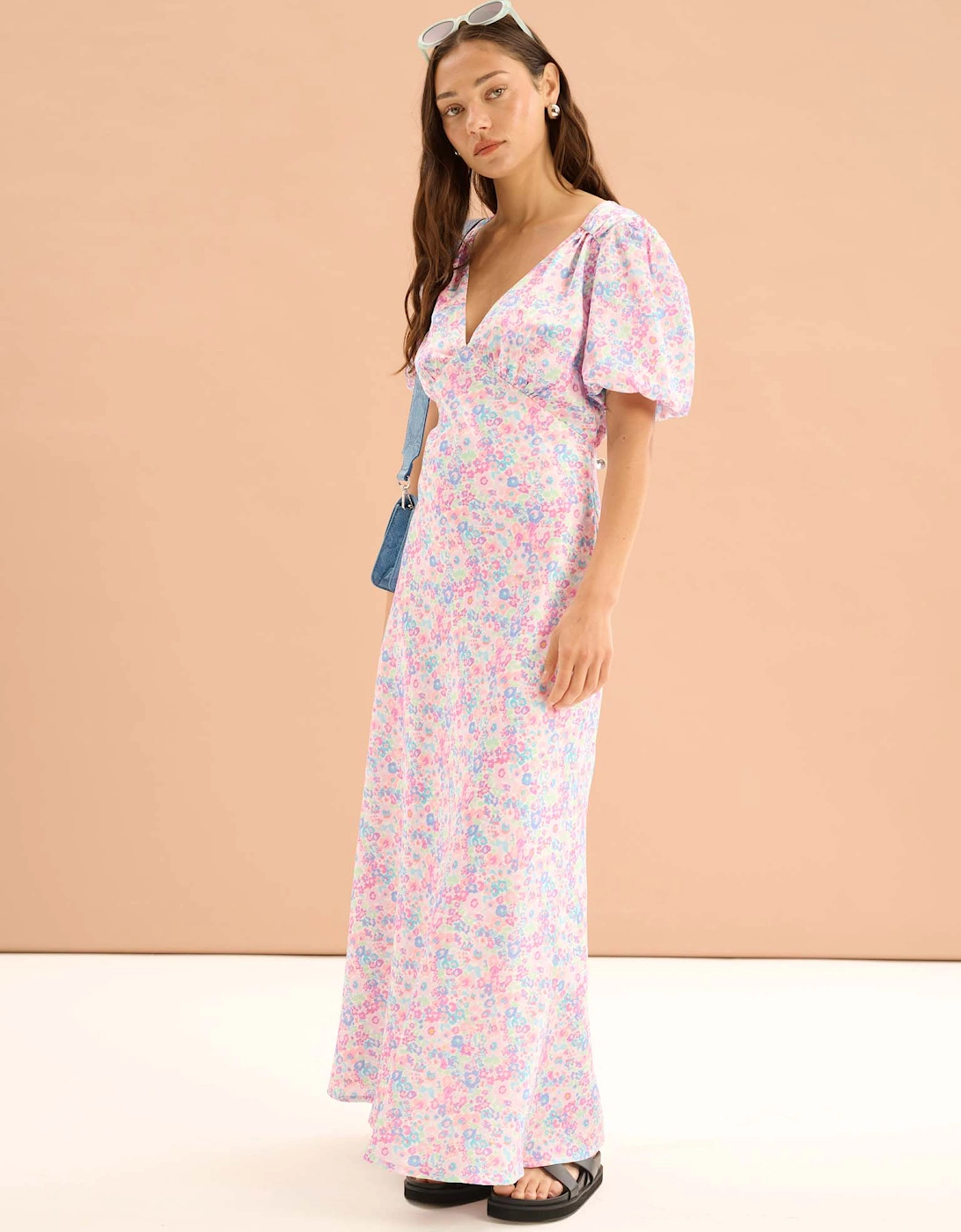 Rosie Ruched Puff Sleeve Dress in Sketched Floral Print