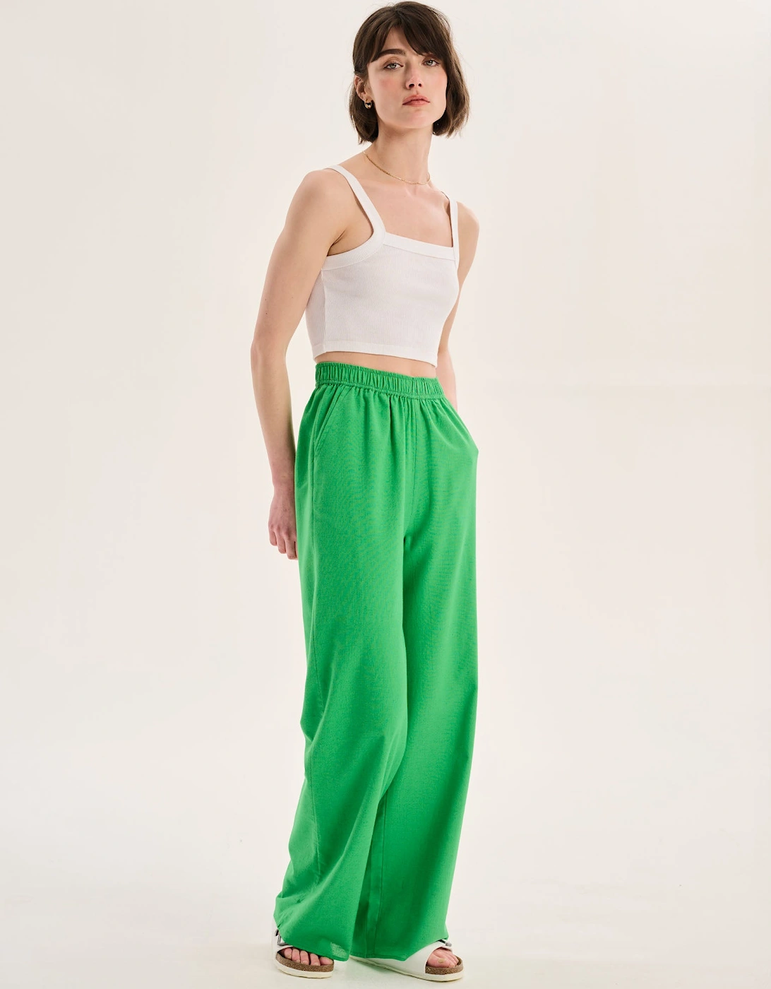 Ramela Elasticated Waist Linen Trouser in Green