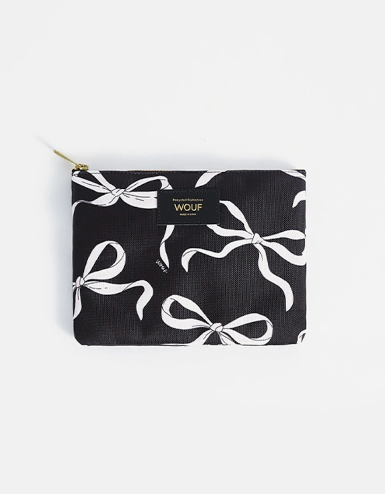 Carlota Pouch