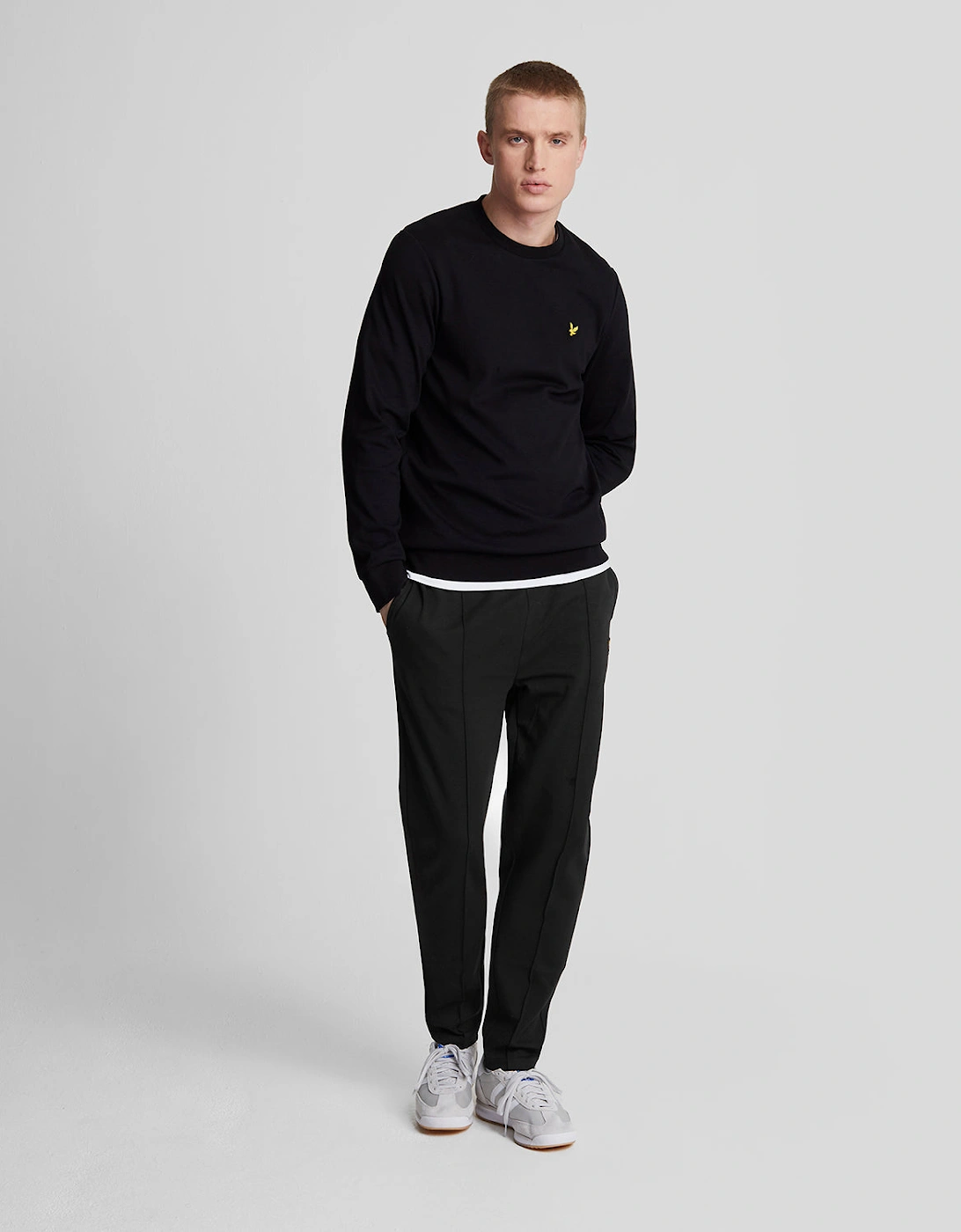 Lyle and Scott Mens Pintuck Interlock Joggers - Black - Size: 32/30/31 - Love the Sales