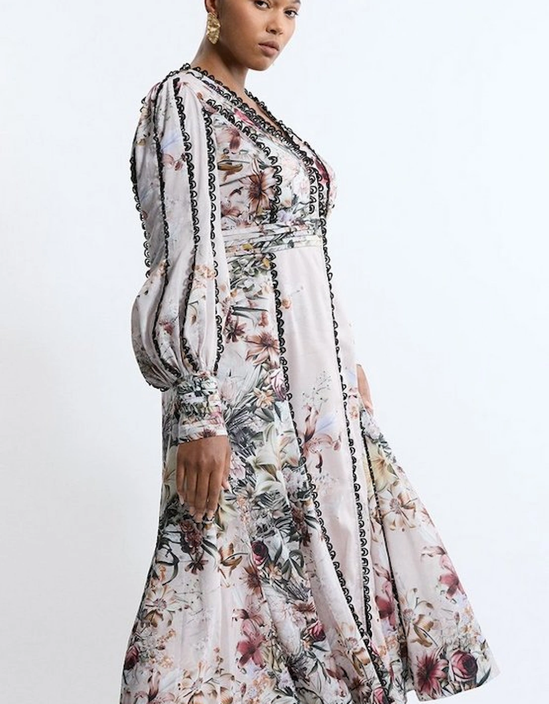 Plus Size Trailing Floral Woven Plunge Maxi Dress, 5 of 4