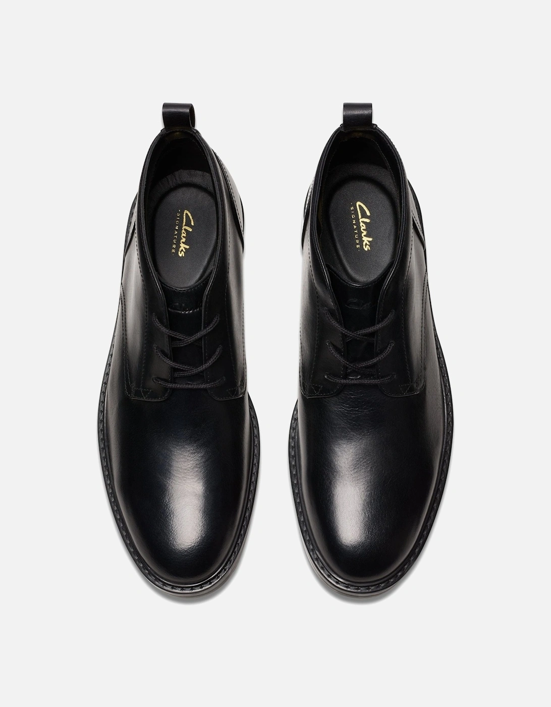 Aldwin Chukka boot in Black Leather