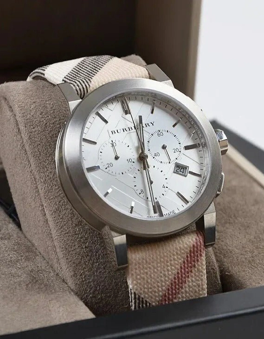 BU9357 Men's Watch Chronograph The City Nova