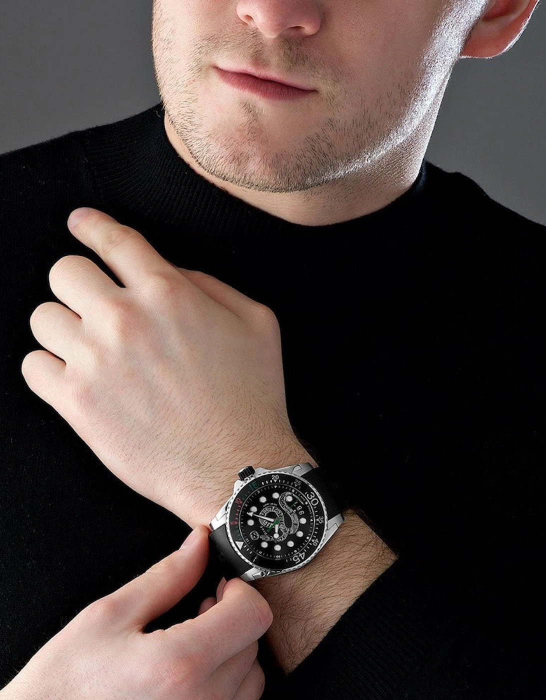 YA136217 Black Snake Dial Men's Watch