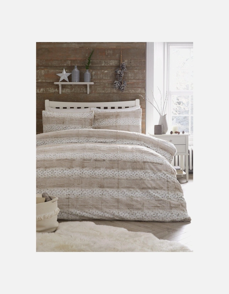 Snow Leopard Cuddly Fleece Duvet Cover Set