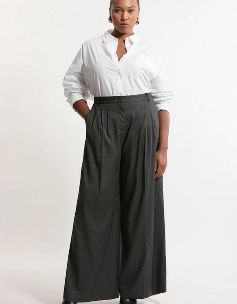 Plus Size Tailored Wide Leg Darted Trousers