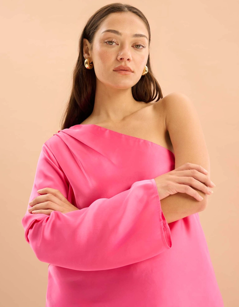 Natalia One Shoulder Satin Top in Cerise