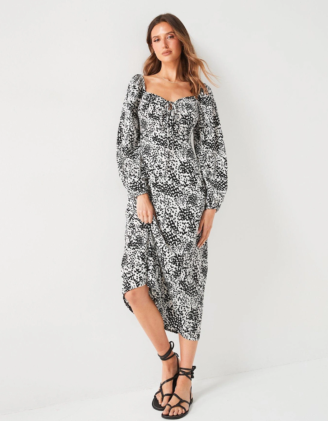 Printed Long Sleeve Midi Dress - Mono