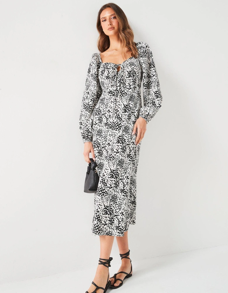 Printed Long Sleeve Midi Dress - Mono