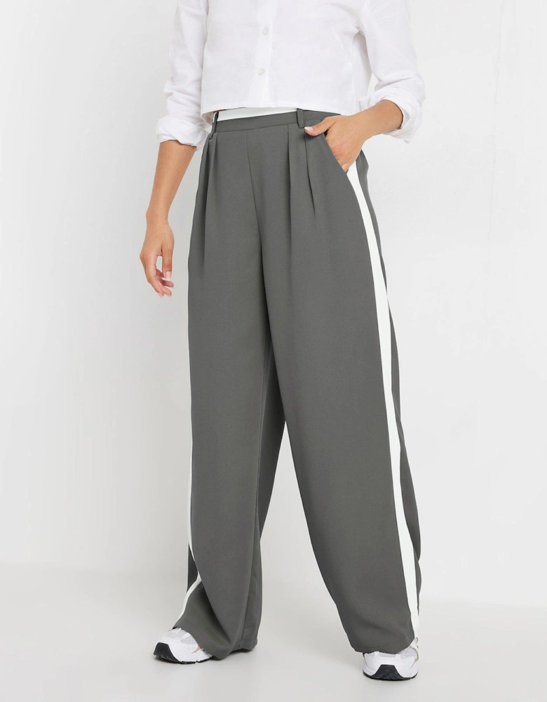 Petite Side Stripe Contrast Wide Leg Trousers - Grey