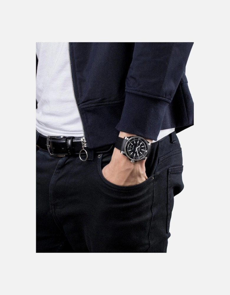 YA136204 Dive Black Men's Watch