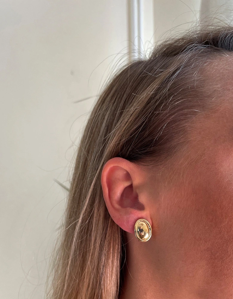 Vega Polished Gold Clip On Earrings