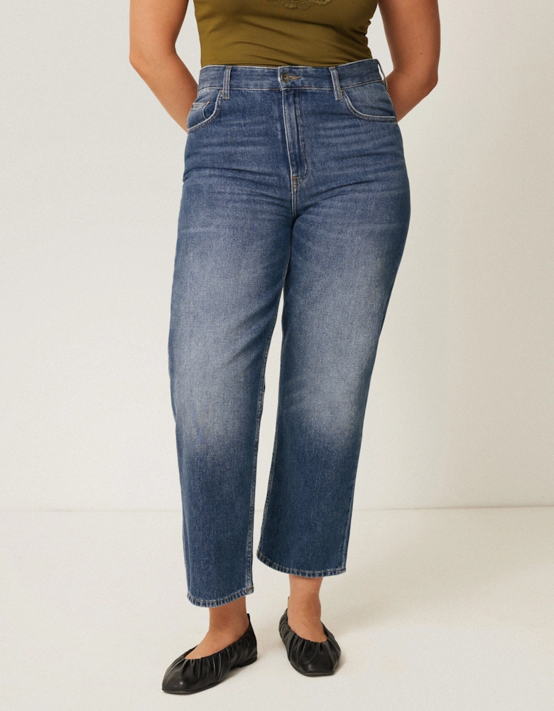 Delmont Cropped Tapered Jean | Blue