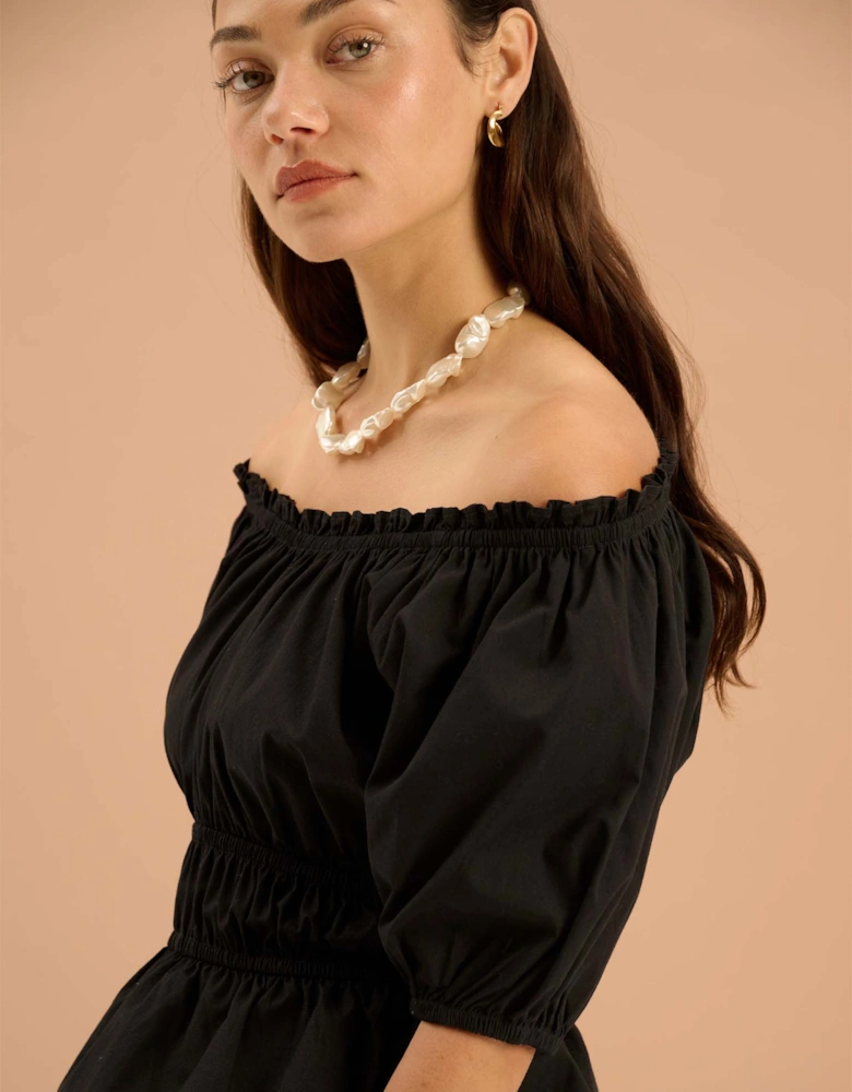 Ola Shirred Detail Short Sleeve Top in Black