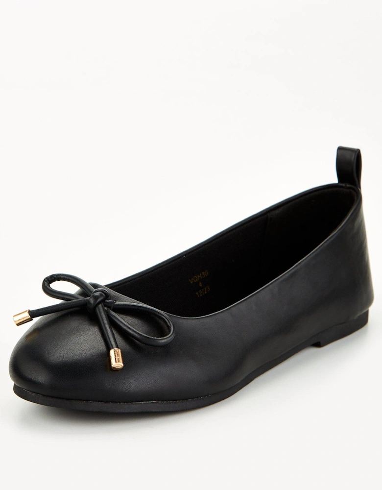 Round Toe Ballerina - Black