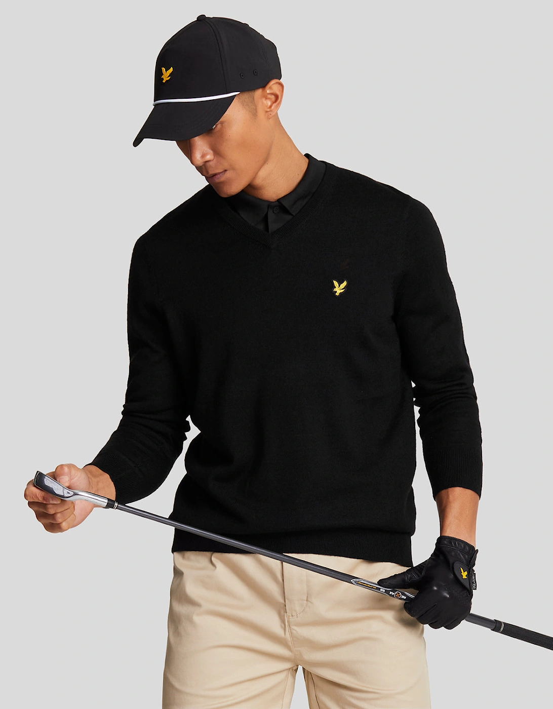 Lyle And Scott Men's Wool Blend V Neck Jumper - Black - Size: 42