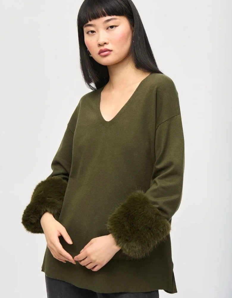 V neck sweater with faux fur cuffs