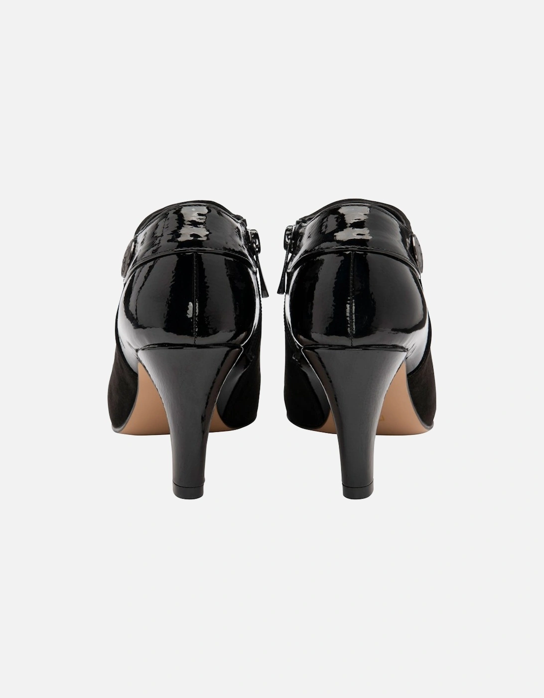 Auvergne Womens High Cut Court Shoes