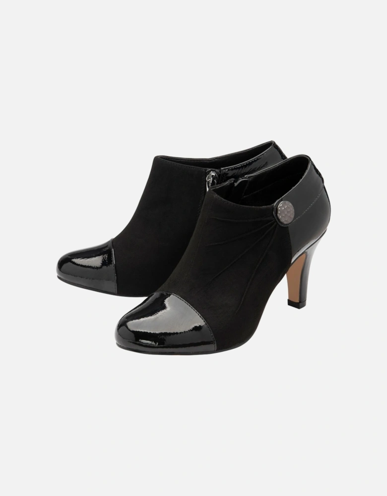 Auvergne Womens High Cut Court Shoes