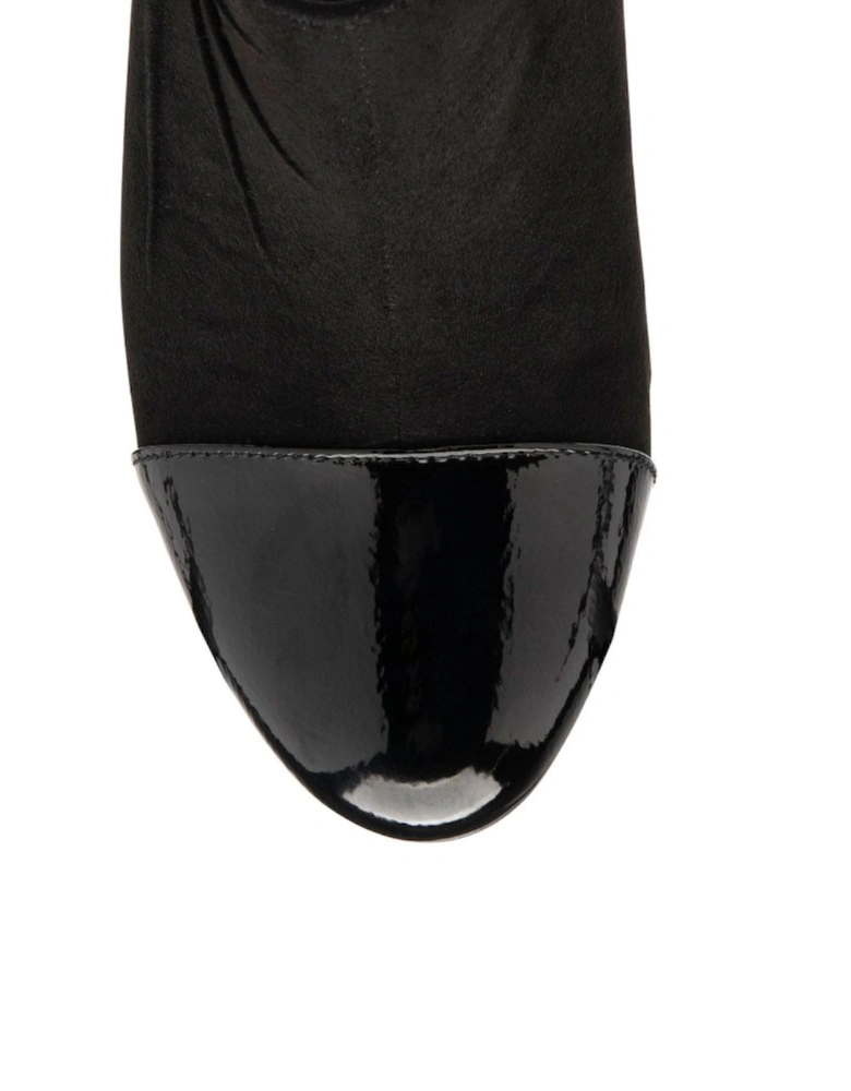Auvergne Womens High Cut Court Shoes
