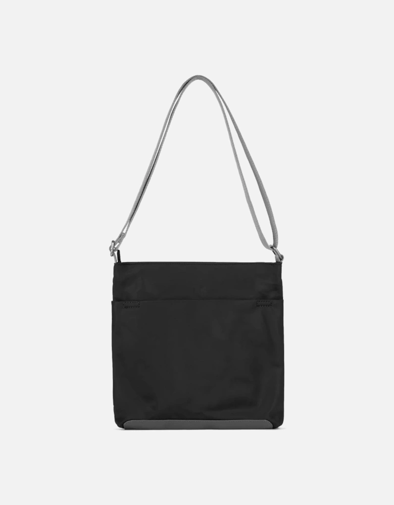 Kennington M Pocket Shoulder Bag