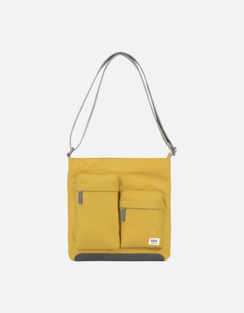 Kennington M Pocket Shoulder Bag