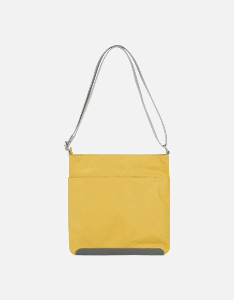 Kennington M Pocket Shoulder Bag