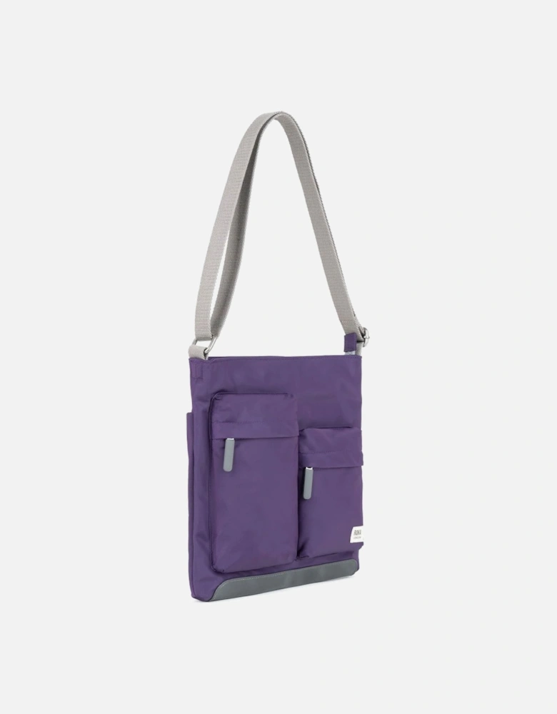 Kennington M Pocket Shoulder Bag