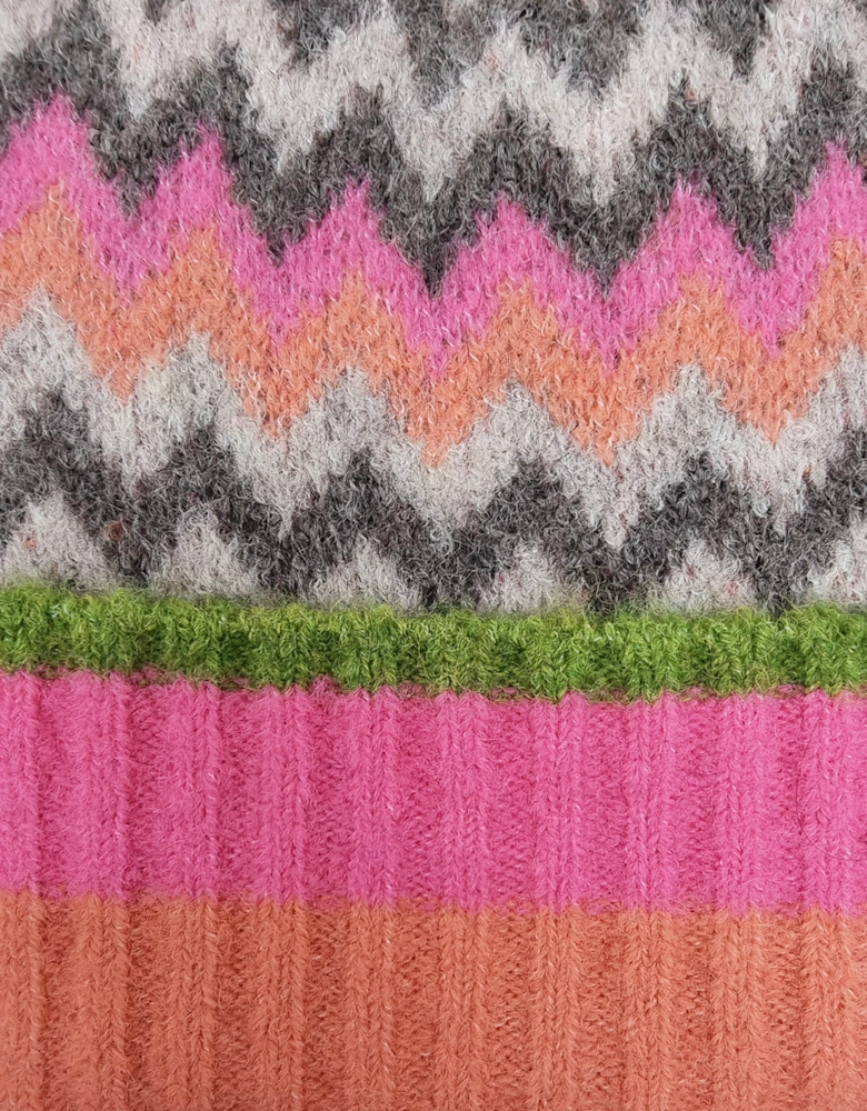 DORA CHEVRON BEANIE IN PINK MIX