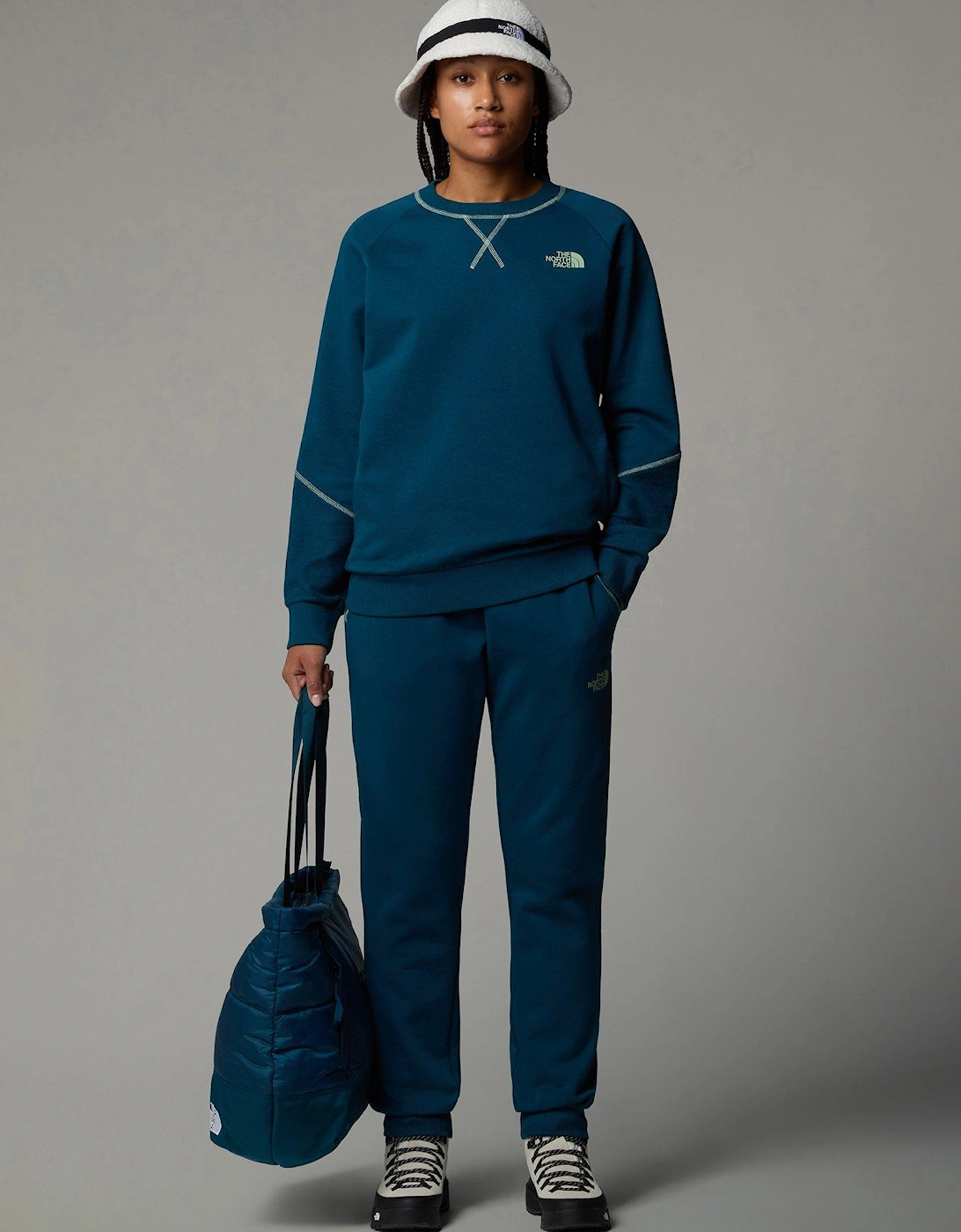 Womens Hakuun Crew - Navy