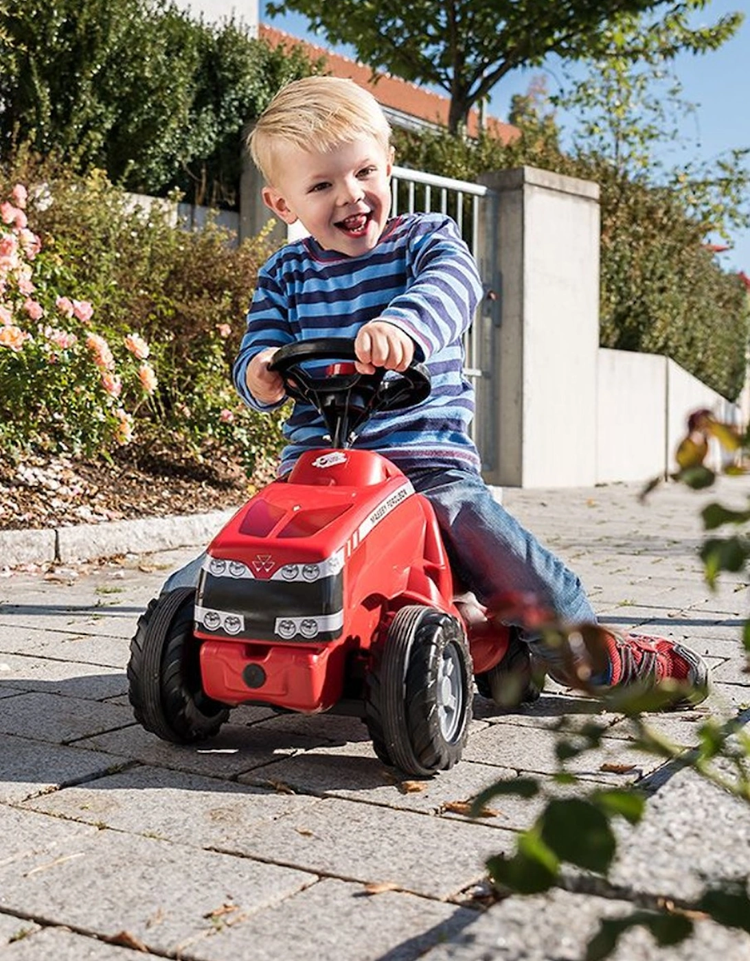 Massey Ferguson 5470 Mini Tractor with Opening Bonnet