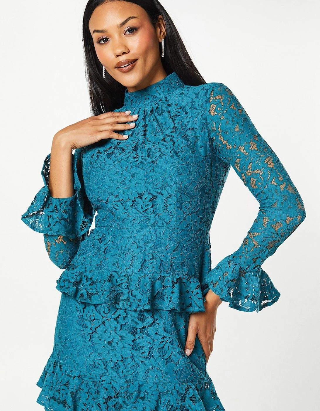 Long Sleeve Tiered Ruffle Lace Midi Dress