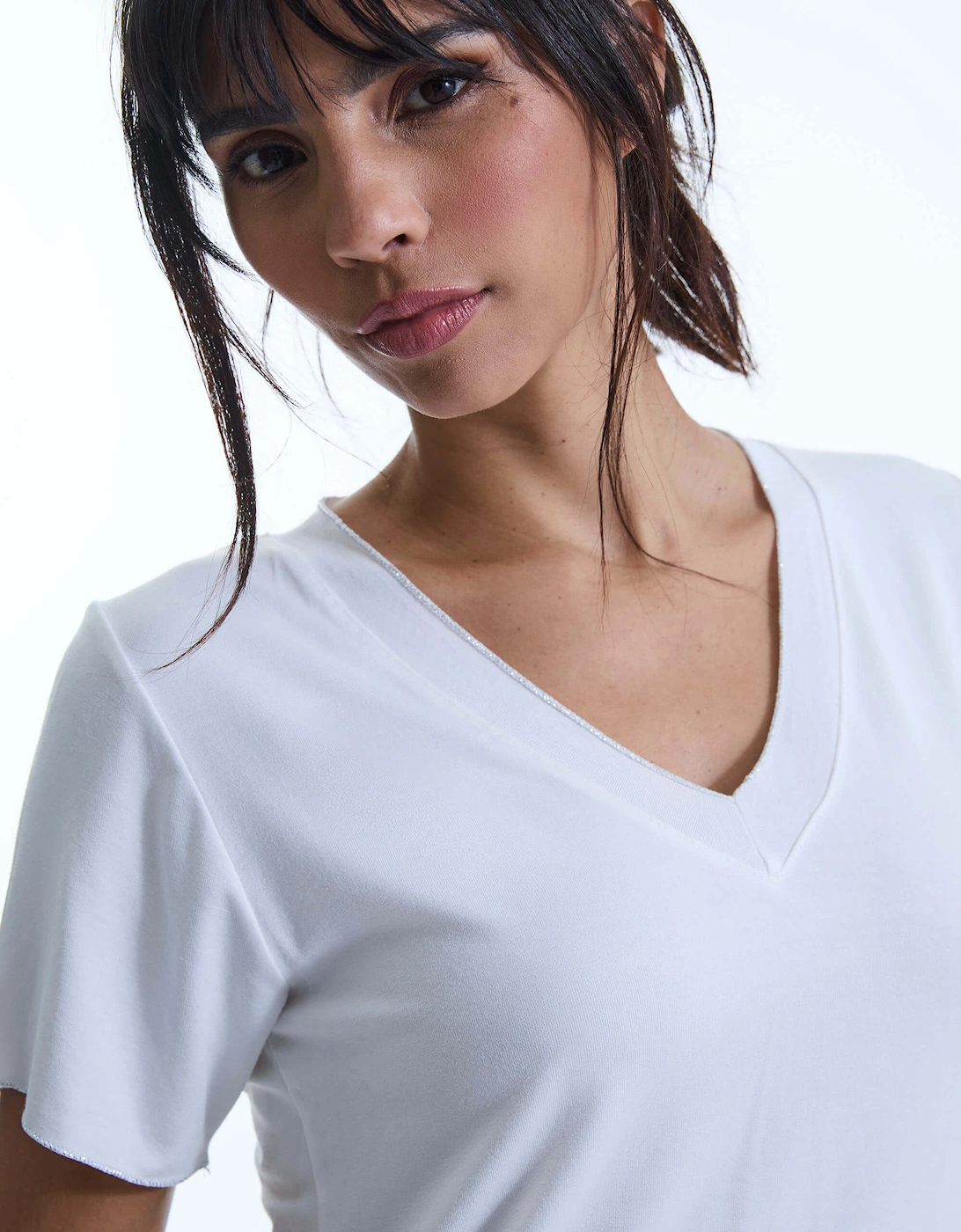 V-neck White T-shirt