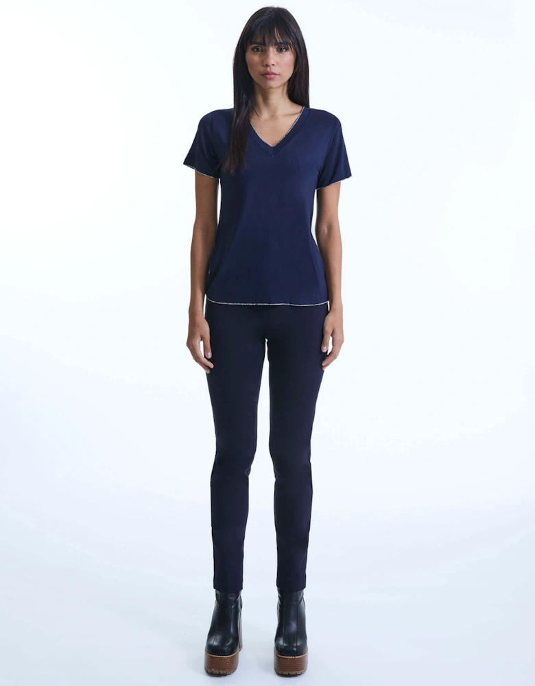 V-neck Navy T-shirt