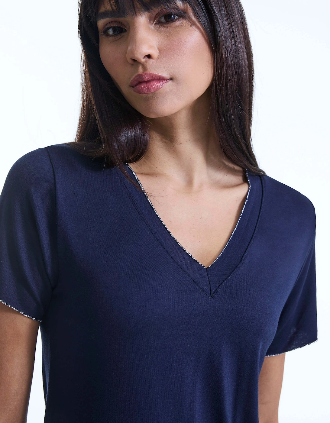 V-neck Navy T-shirt