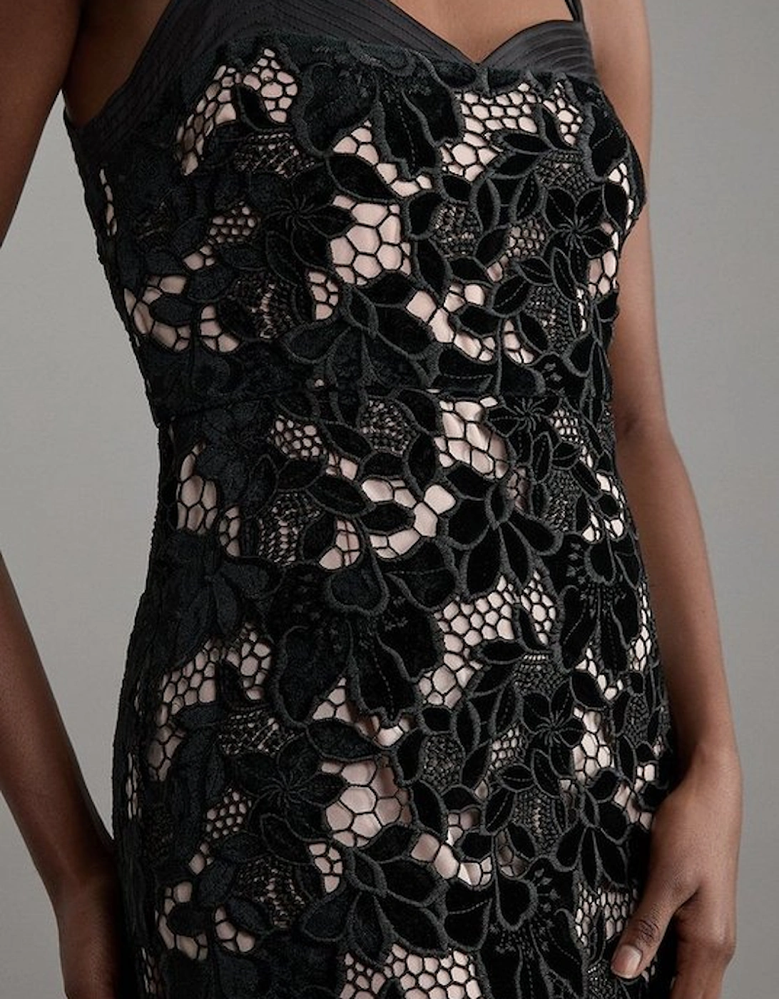 Velvet Cutwork Lace Detail Strappy Midi Dress