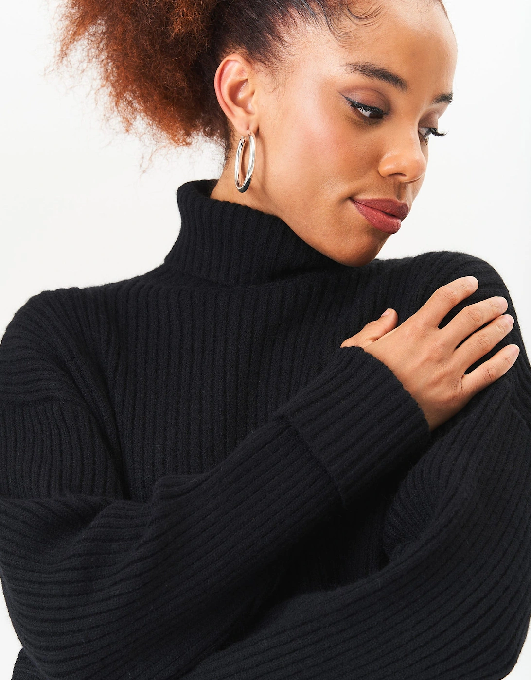 Black High Neck Chunky Knit Crop Jumper